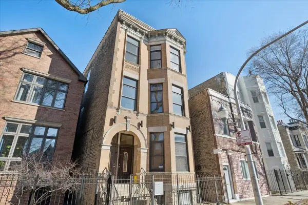 1129 N Mozart Avenue #1, Chicago, IL 60622