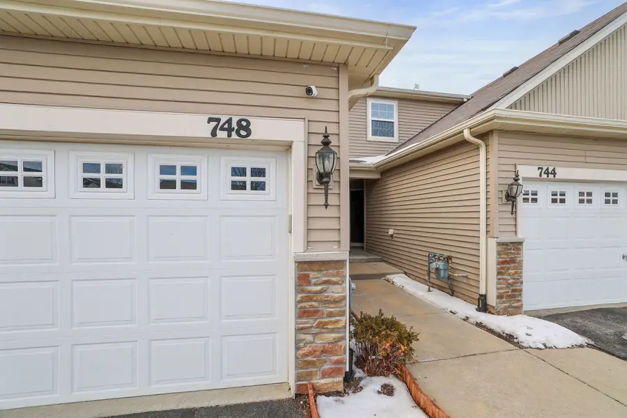 748 Florence Street, Hampshire, IL 60140 - #2