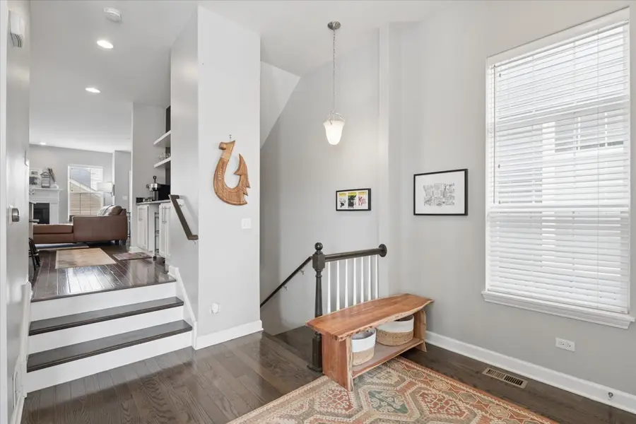 24 N Lincoln Lane, Arlington Heights, IL 60004 - #2