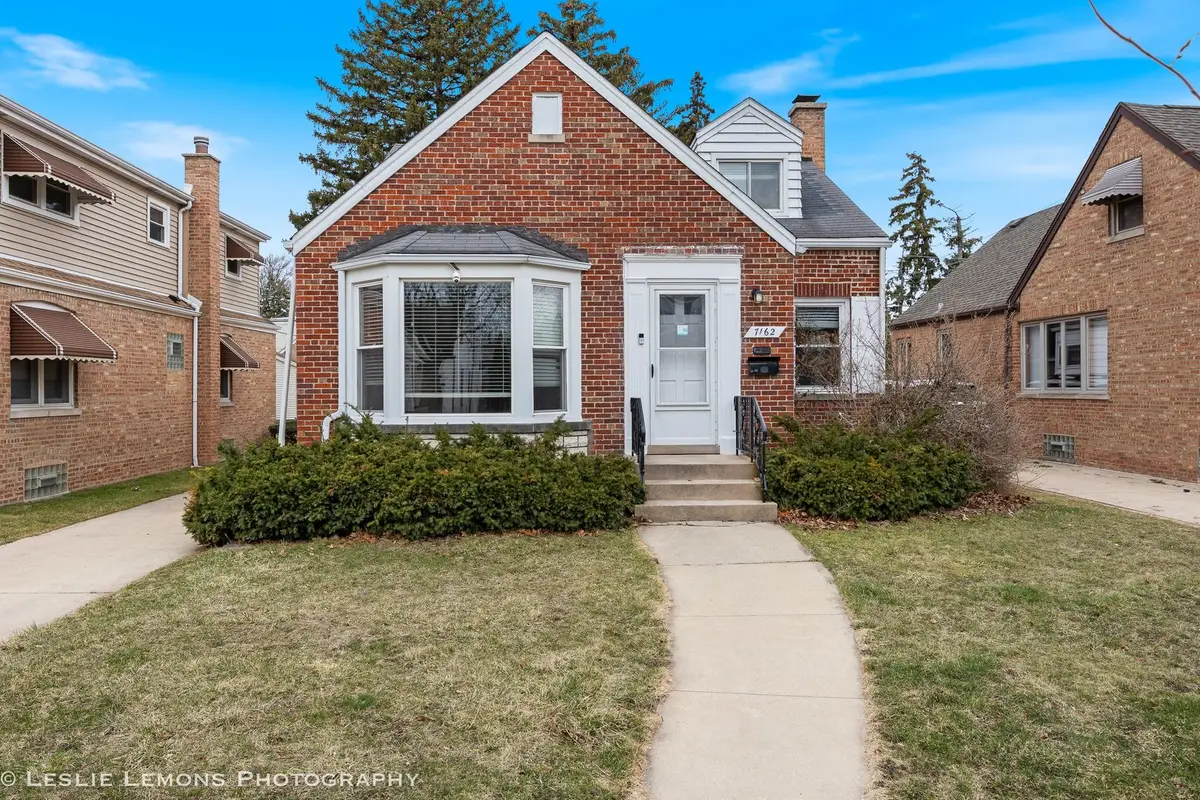 7162 N Moody Avenue, Chicago, IL 60646 - #1