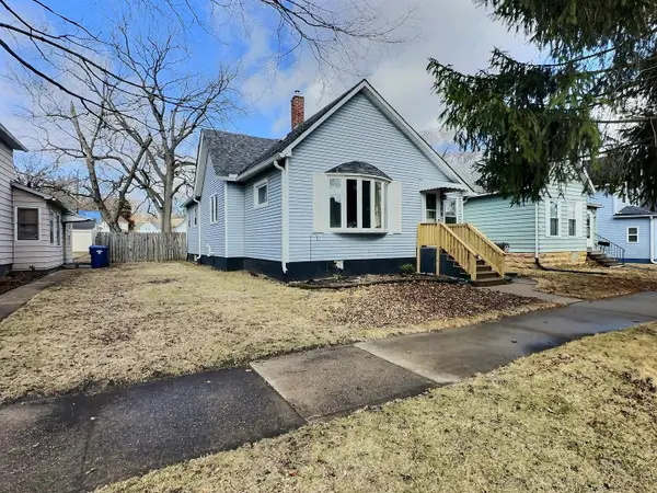 516 5th Avenue N, Clinton, IA 52732