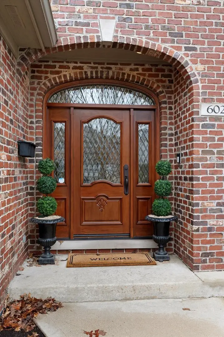 602 S Sunnyside Avenue, Elmhurst, IL 60126 - #3