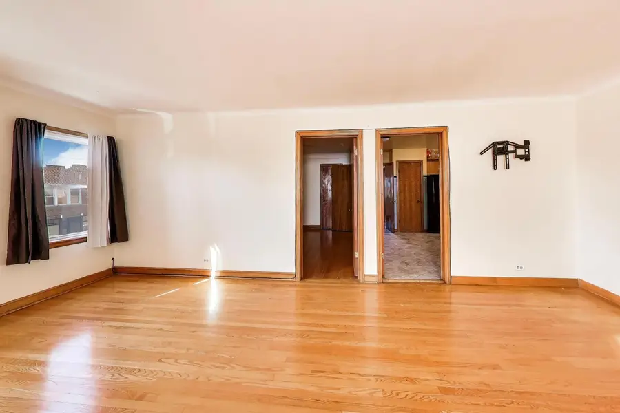 7058 S Fairfield Avenue, Chicago, IL 60629 - #3