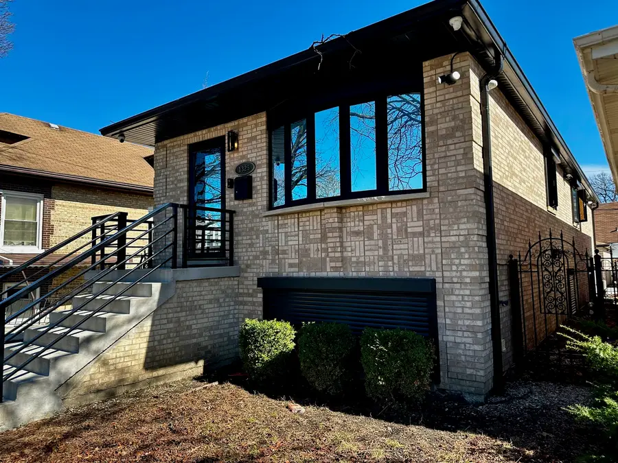 1325 Scoville Avenue, Berwyn, IL 60402 - #2