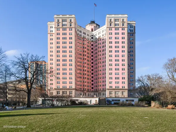 5555 N Sheridan Road #1717, Chicago, IL 60640