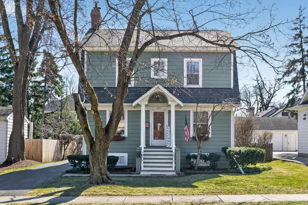 323 Hawthorne Boulevard, Glen Ellyn, IL 60137