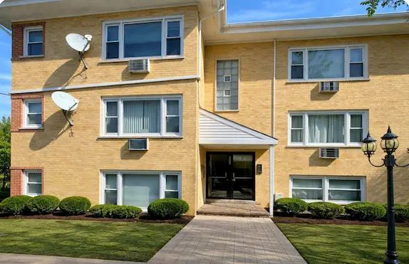 6630 W 95th Street #3D, Oak Lawn, IL 60453