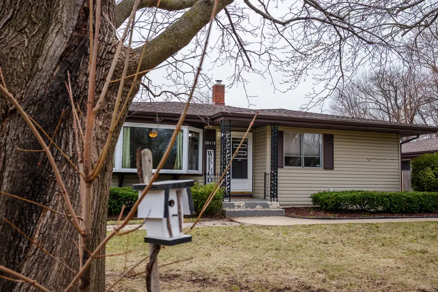 38410 N Tewes Court, Beach Park, IL 60087 - #2