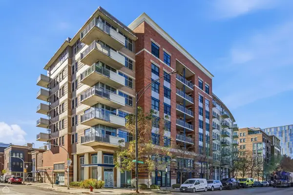 511 W Division Street #512, Chicago, IL 60610