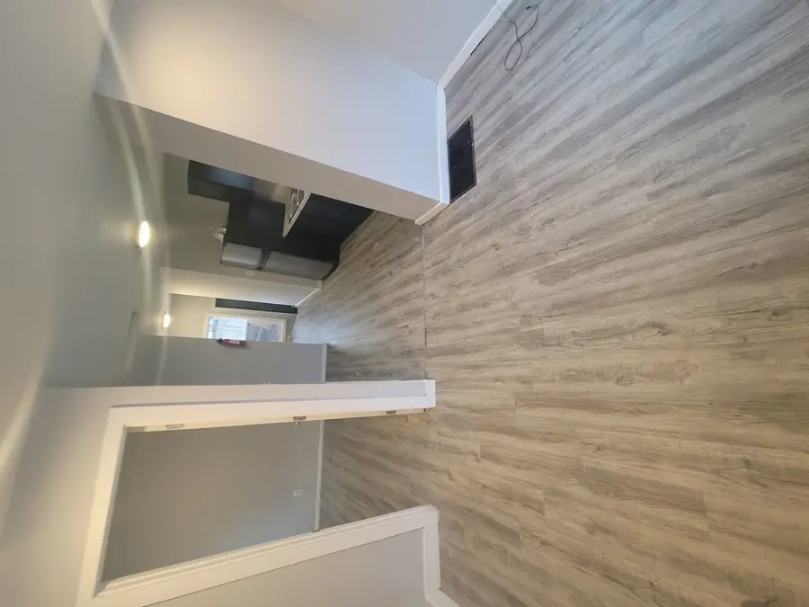 523 Ashland Avenue, Aurora, IL 60505 - #3