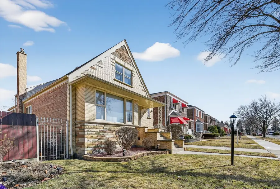 8407 S Wolcott Avenue, Chicago, IL 60620 - #3