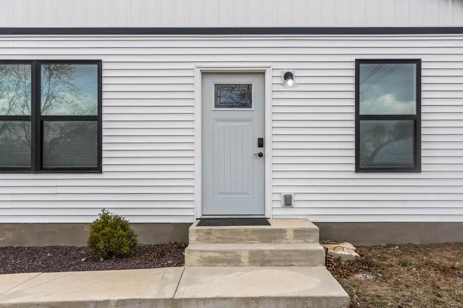 105 S East Street, Towanda, IL 61776 - #2