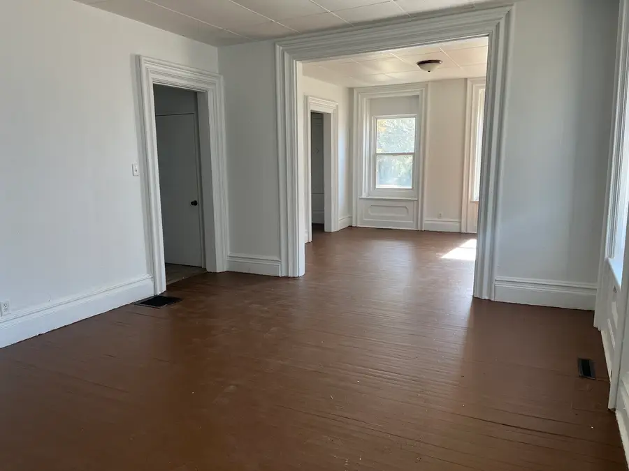 404-406 E Prospect Terrace, Freeport, IL 61032 - #3