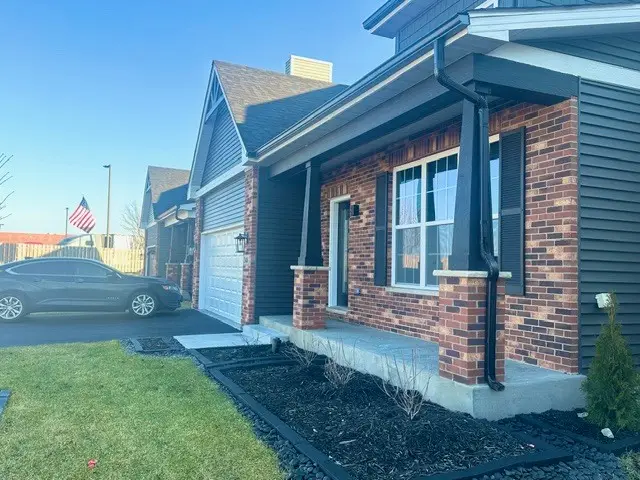 2048 Waters Edge Drive, Minooka, IL 60447 - #2