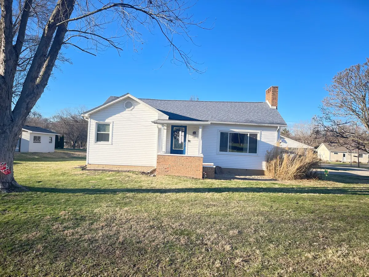 401 Lakeview Avenue, Danville, IL 61832 - #1