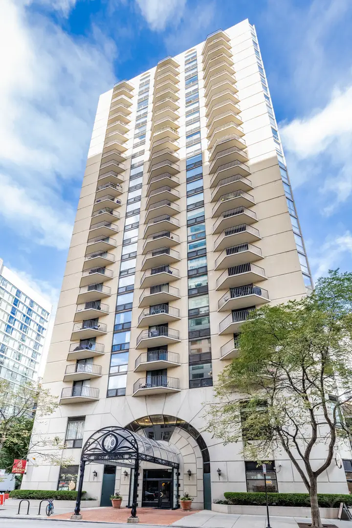 70 W Huron Street #601, Chicago, IL 60654 - #1