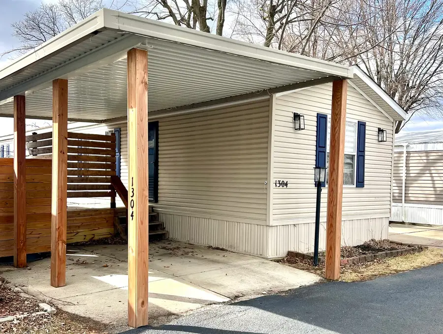 1304 Lauren Drive, Sandwich, IL 60548 - #2