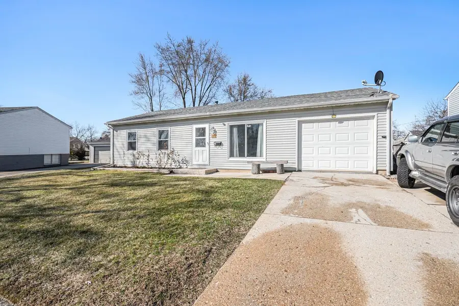218 Mayfield Drive, Streamwood, IL 60107 - #3