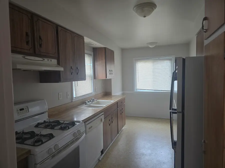 1103 Scottswood Road, Rockford, IL 61107 - #3