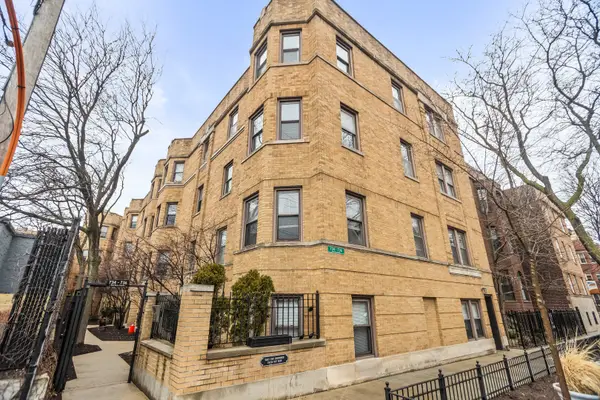 734 W Barry Avenue #3S, Chicago, IL 60657