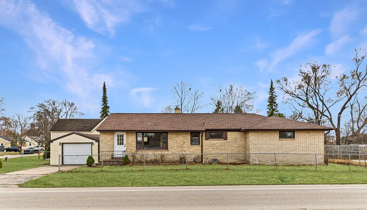 2100 Enoch Avenue, Zion, IL 60099 - #1