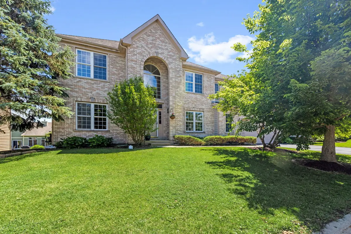 4 Sherwood Court, Lake In The Hills, IL 60156 - #1