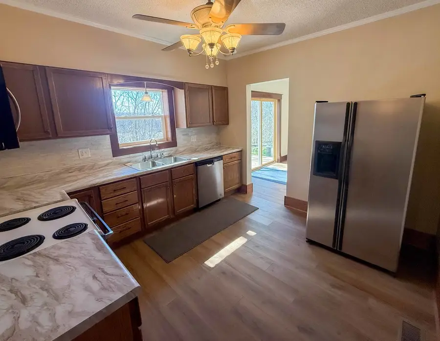 606 Douglas Avenue, Danville, IL 61832 - #2