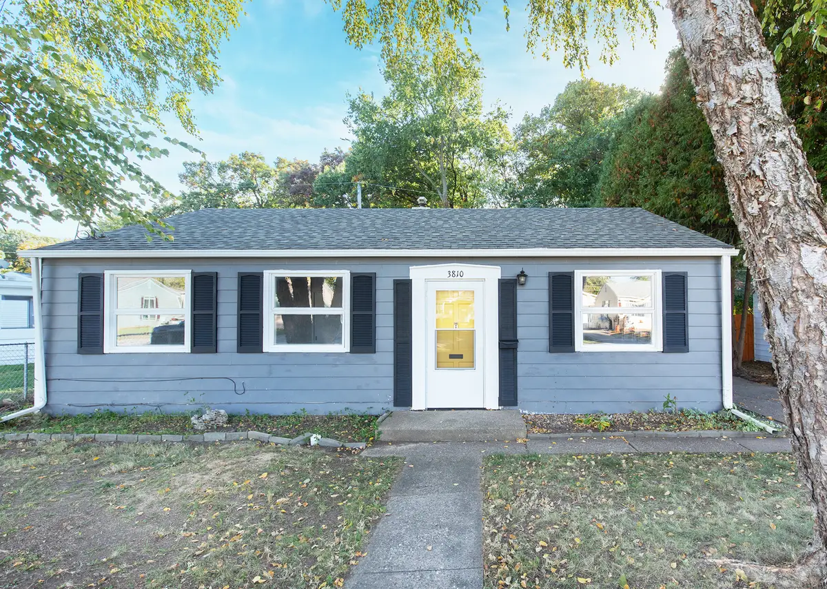 3810 11th Avenue, Moline, IL 61265 - #1