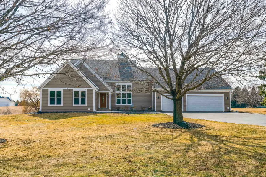 W1461 Maureen Court, Lake Geneva, WI 53147 - #2