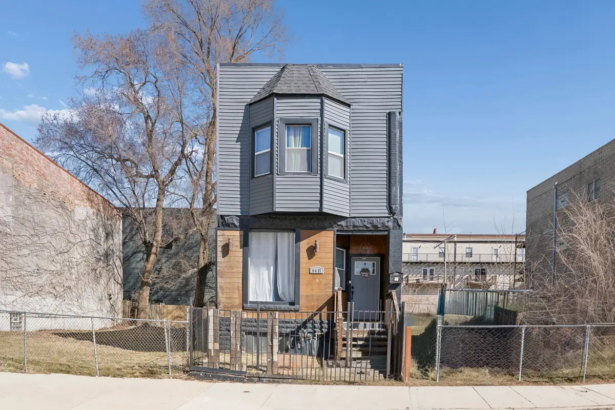 4411 S Calumet Avenue, Chicago, IL 60653 - #1