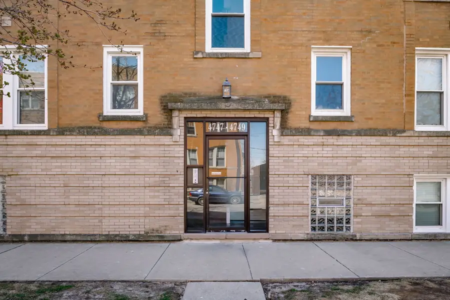 4749 W Roscoe Street #3, Chicago, IL 60641 - #3
