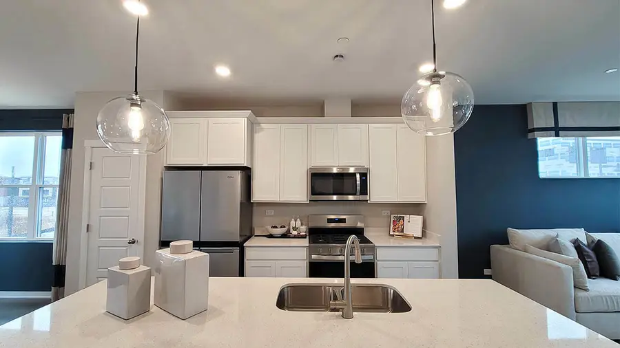 2224 Lakeshore Drive, Schaumburg, IL 60173 - #2