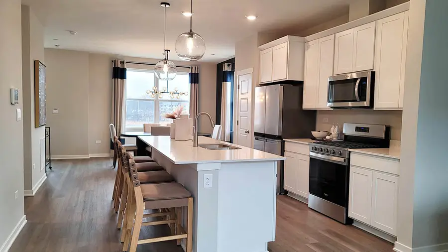 2220 Lakeshore Drive, Schaumburg, IL 60173 - #3