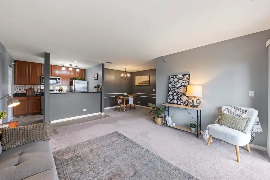 208 Glengarry Drive #302, Bloomingdale, IL 60108 - #2