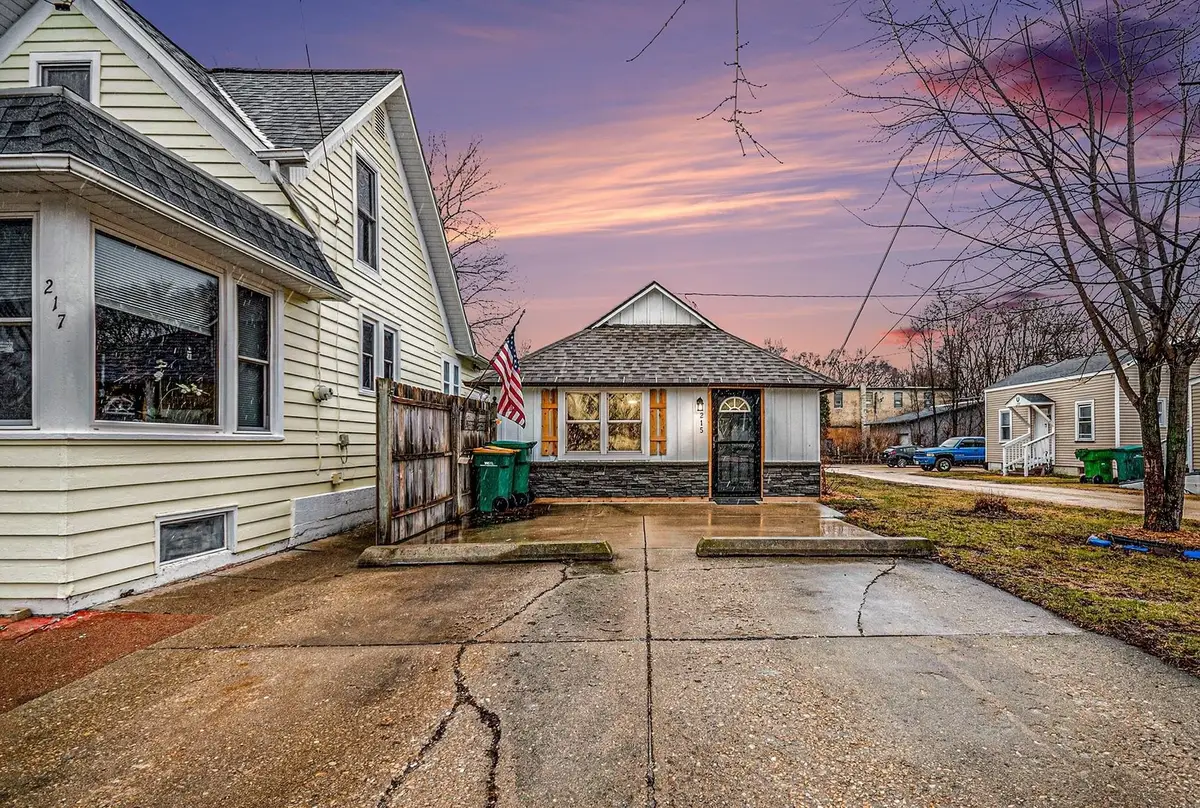 215 W Main Street, Kirkland, IL 60146 - #1