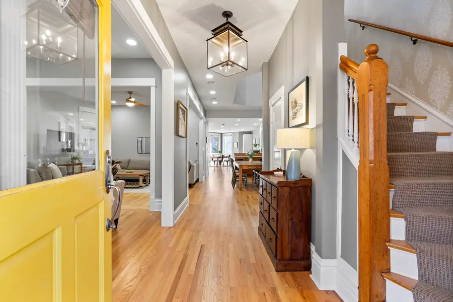 1903 W Berteau Avenue, Chicago, IL 60613 - #3