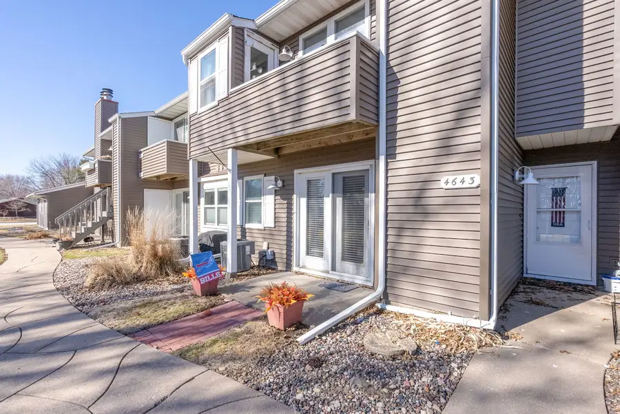 4643 Crow Creek Court, Bettendorf, IA 52722 - #3