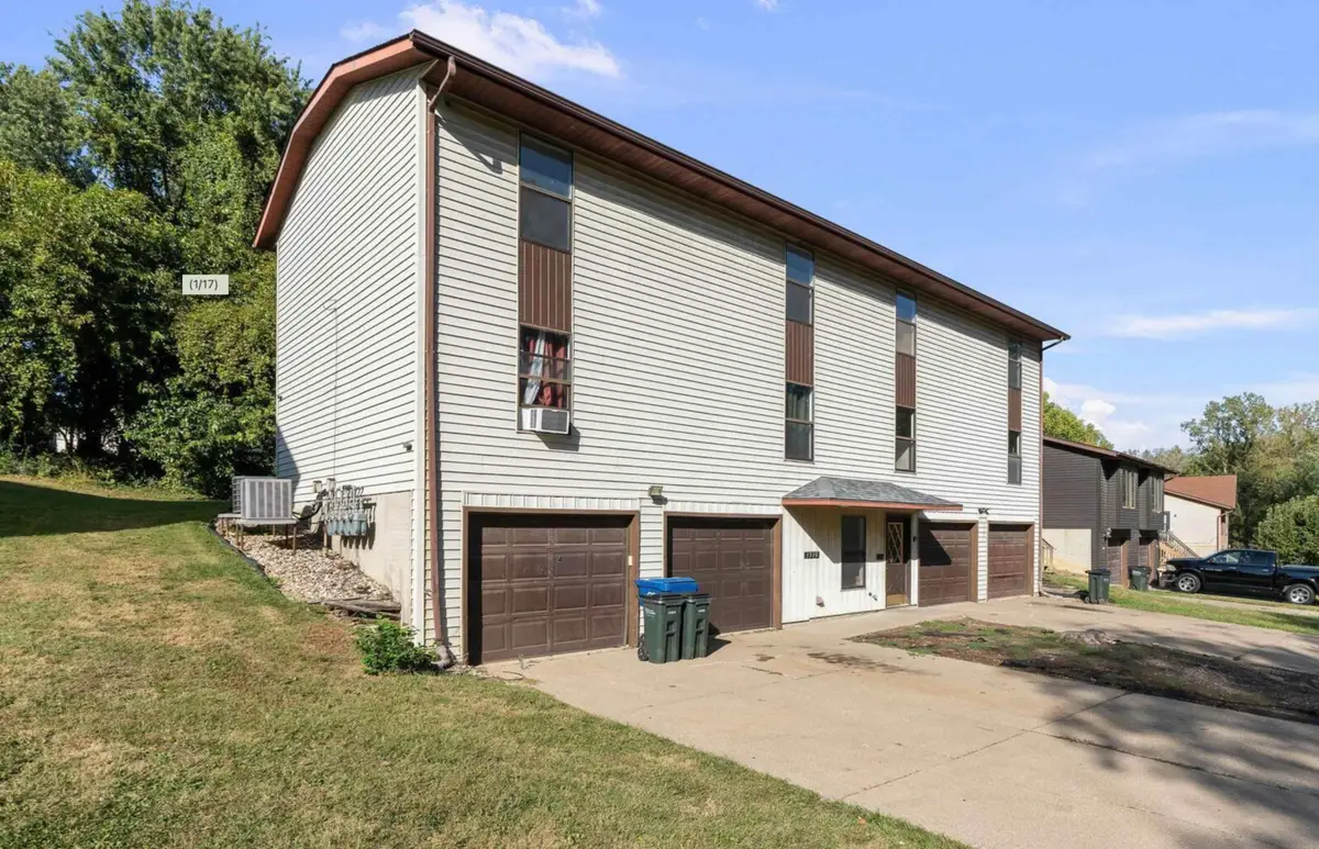 3920 W 13th Street, Davenport, IA 52804 - #1