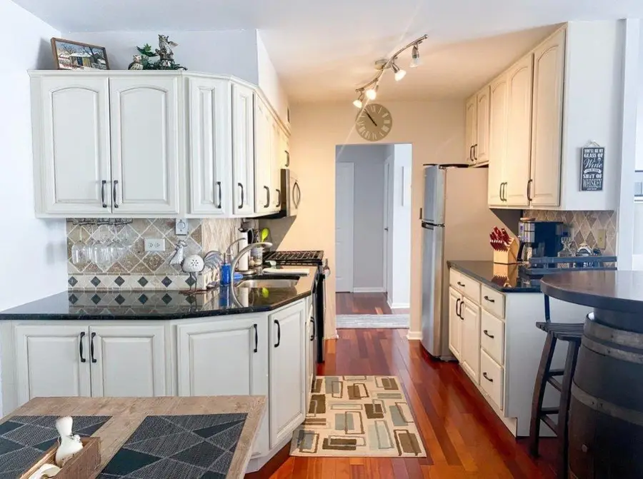 40 N Tower Road #7L, Oak Brook, IL 60523 - #2