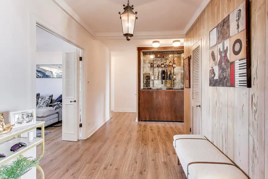 5555 S Everett Avenue #E10, Chicago, IL 60637 - #3