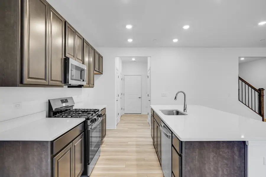 808 Lindsay Lane, West Dundee, IL 60118 - #2