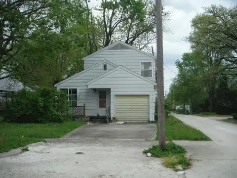 405 S 4th Street, Fairbury, IL 61739