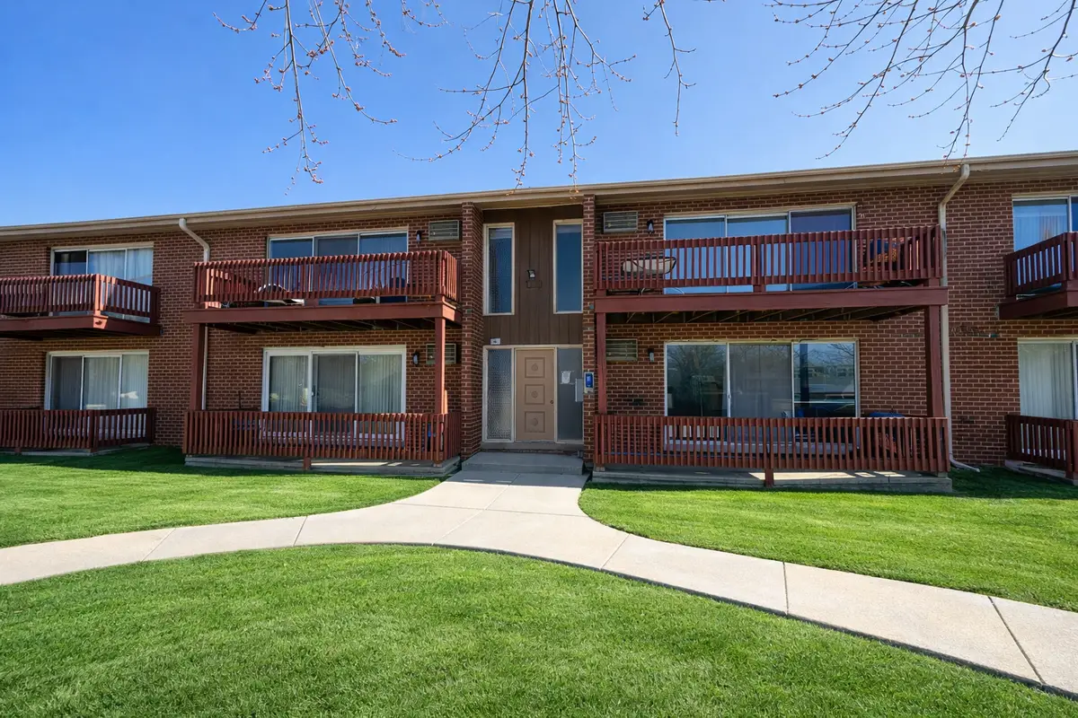 555 N Carroll Parkway #1F, Glenwood, IL 60425 - #1