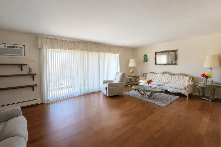 555 N Carroll Parkway #1F, Glenwood, IL 60425 - #2