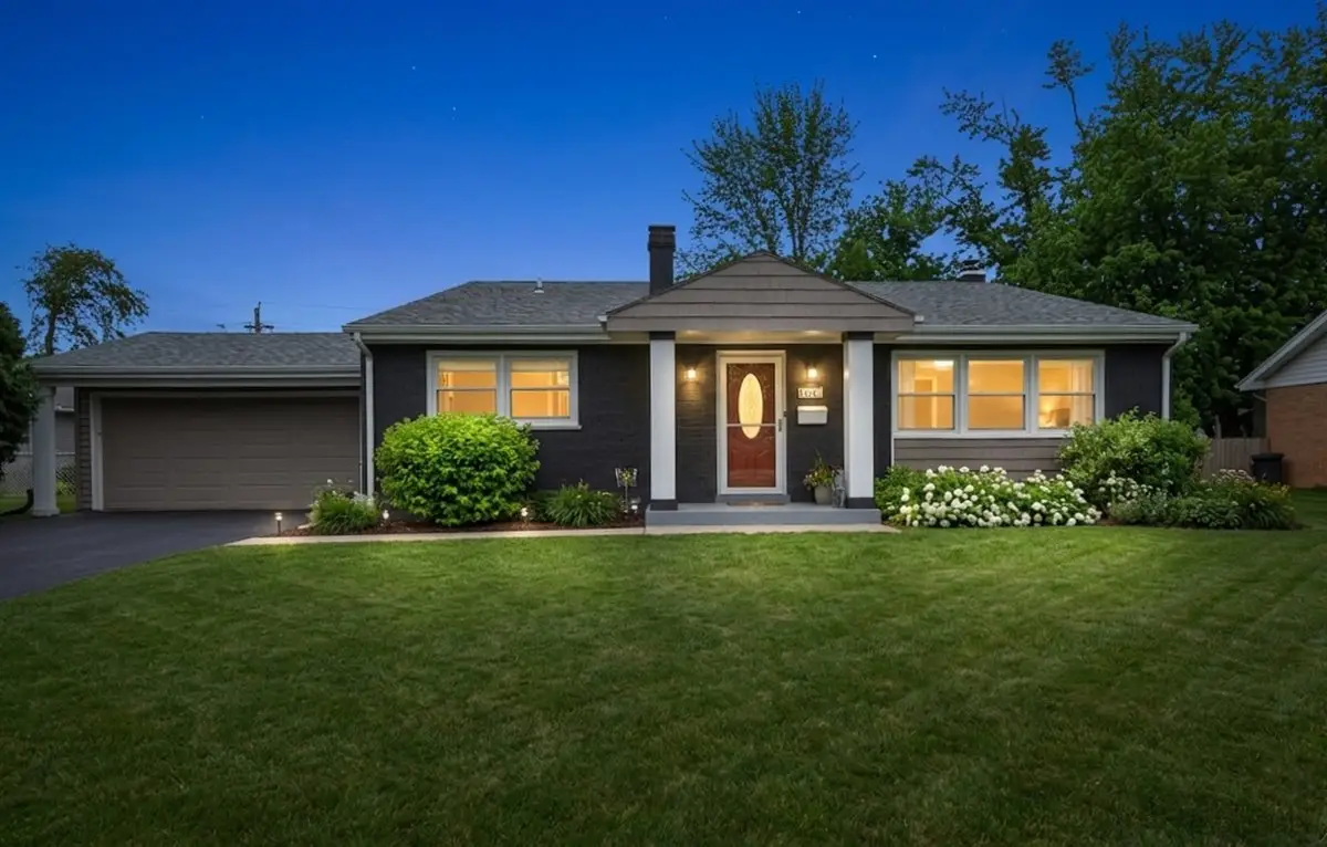 474 Linn Avenue, Crystal Lake, IL 60014 - #1