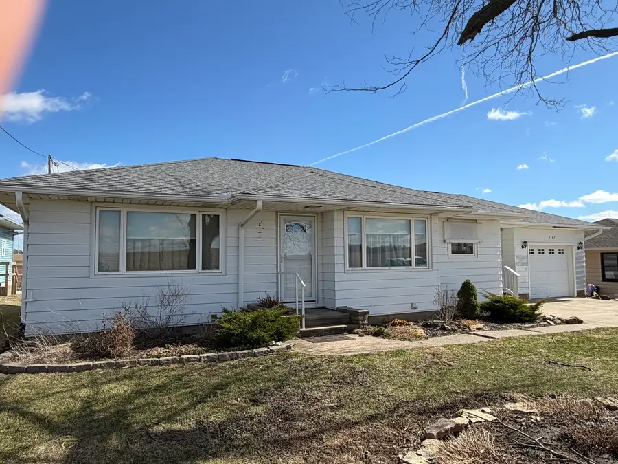 1167 432nd Avenue, Clinton, IA 52732 - #2