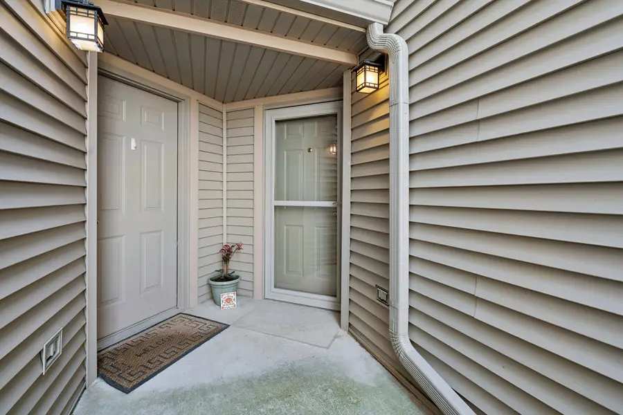 2707 Cobblestone Drive #END, Crystal Lake, IL 60012 - #3