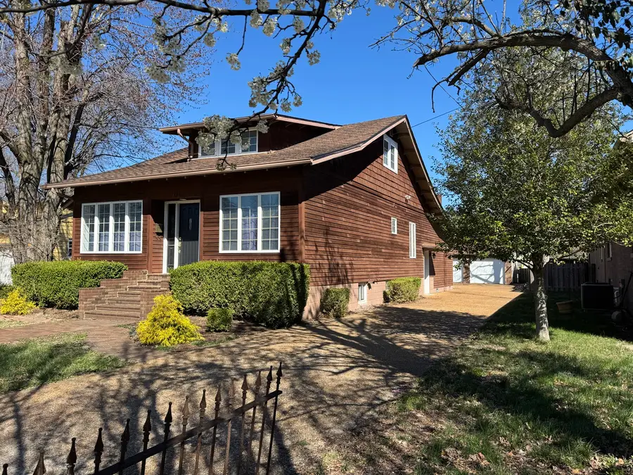 403 W Mitchell Street, Benton, IL 62812 - #2