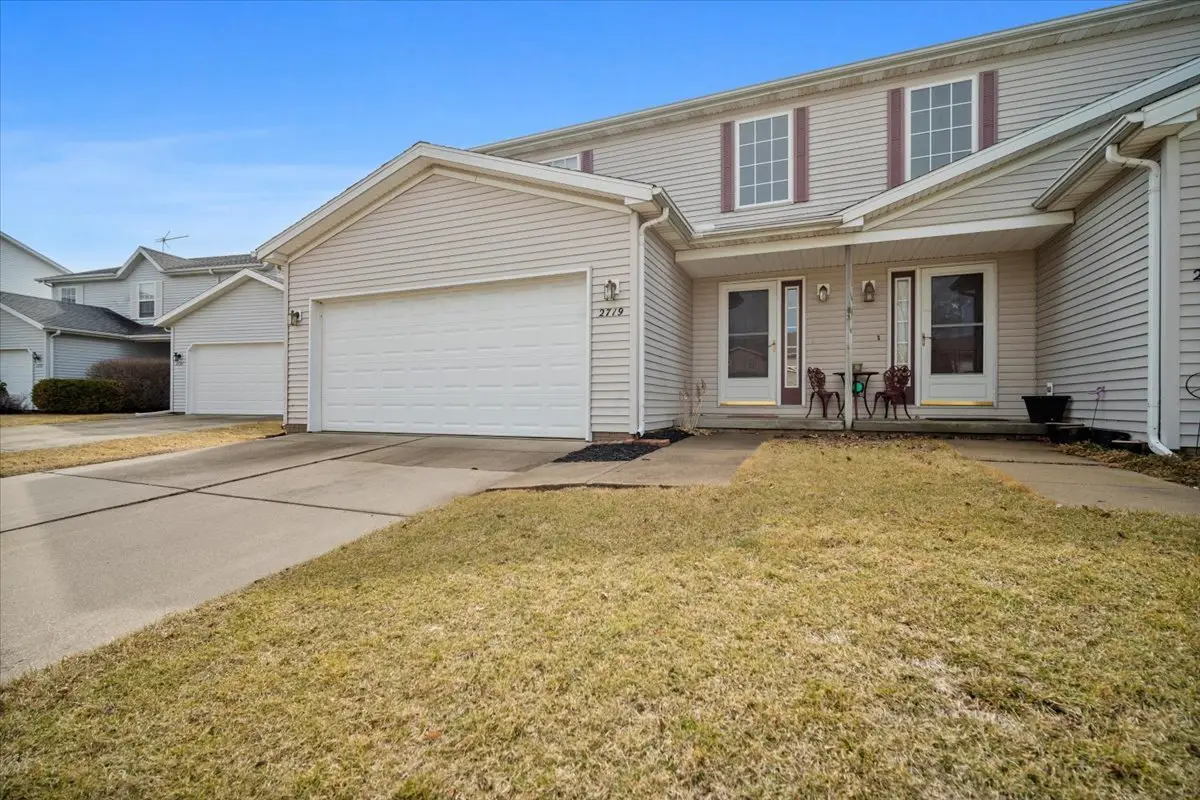 2719 Gill Street, Bloomington, IL 61704 - #1