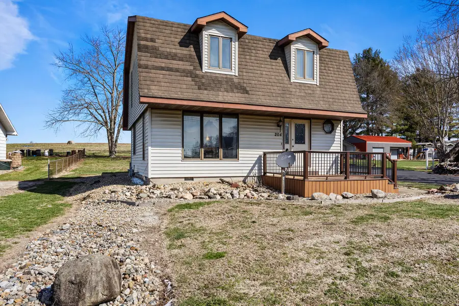 204 W Meade Street, White Heath, IL 61884 - #3